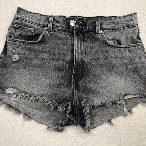 Zara Girlfriend Semi Distressed Black Denim Shorts Size 29 (Zara 8) Button Fly - Picture 1 of 5